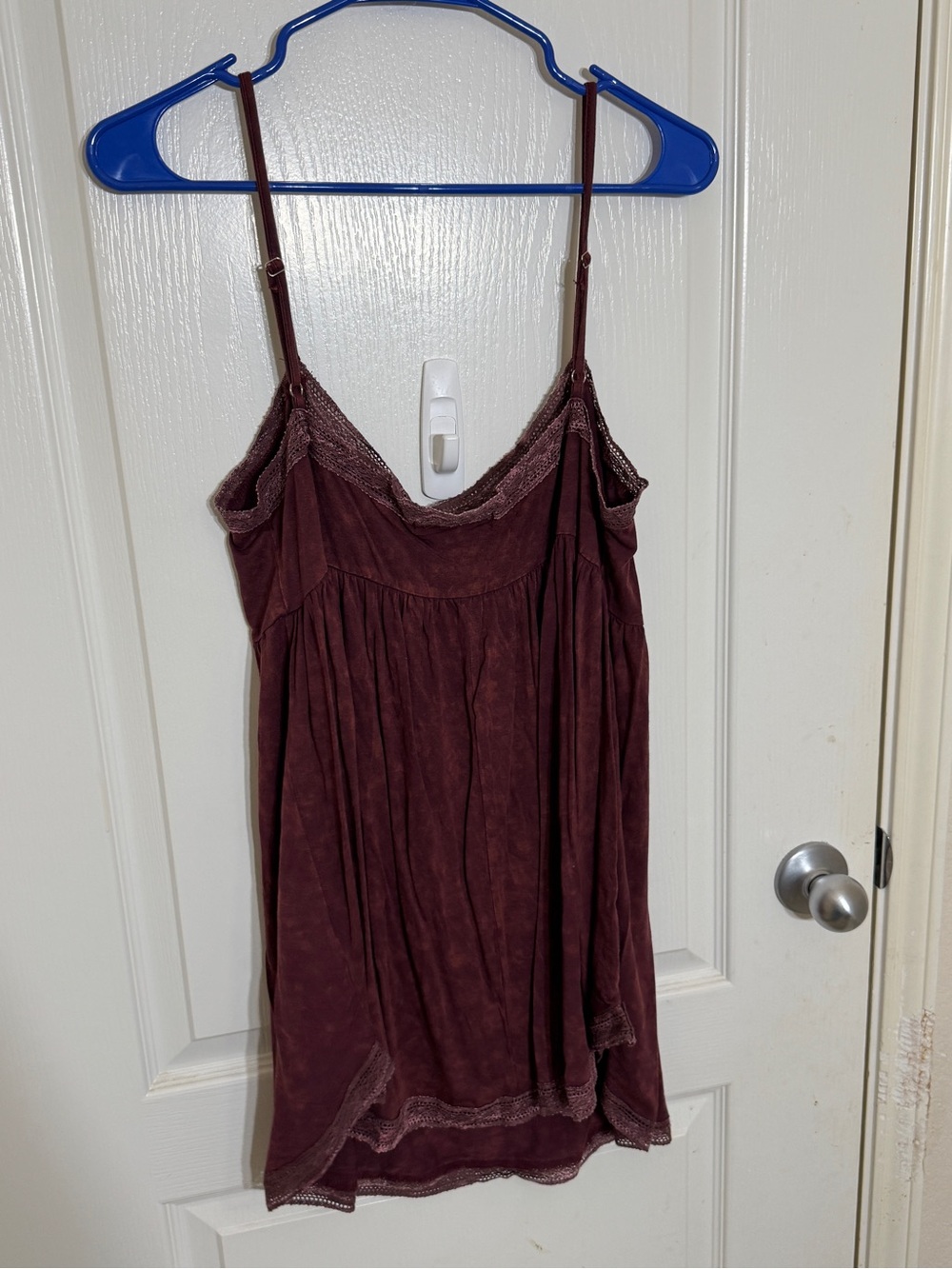 Spirit Hwy Burgundy Acid Wash Lace Trim Cami Top M Crochet Boho Peasant Tank - Picture 6 of 7